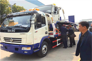 永仁汽车道路救援拖车价格